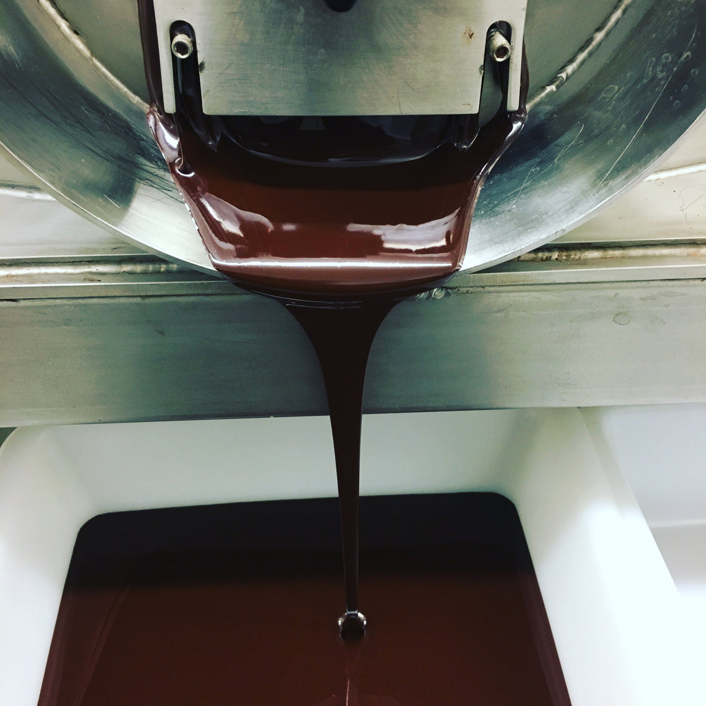 Quelles sont les différentes étapes de la fabrication du chocolat bean to bar ?